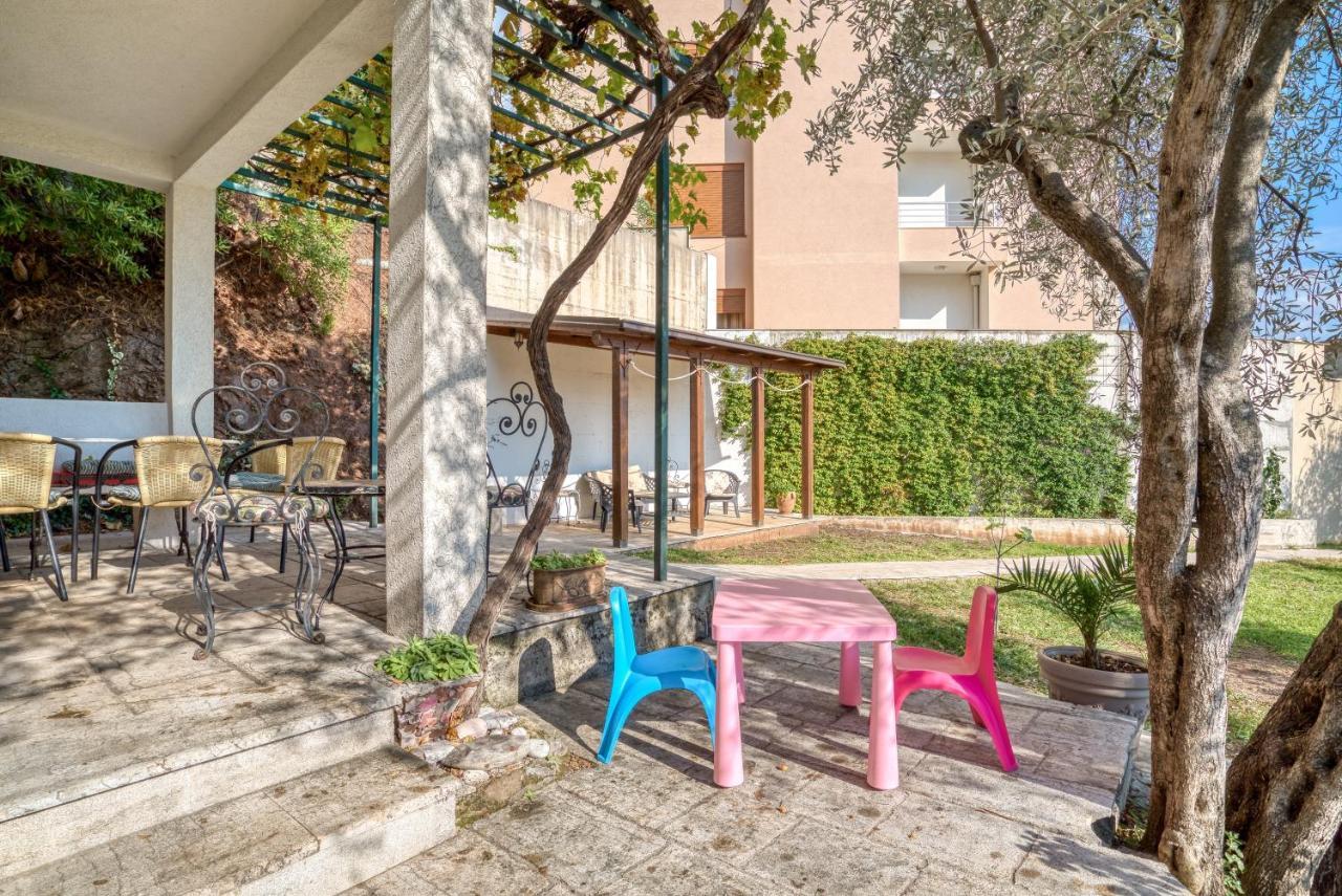 Apartmani Olga Petrovac Exterior foto