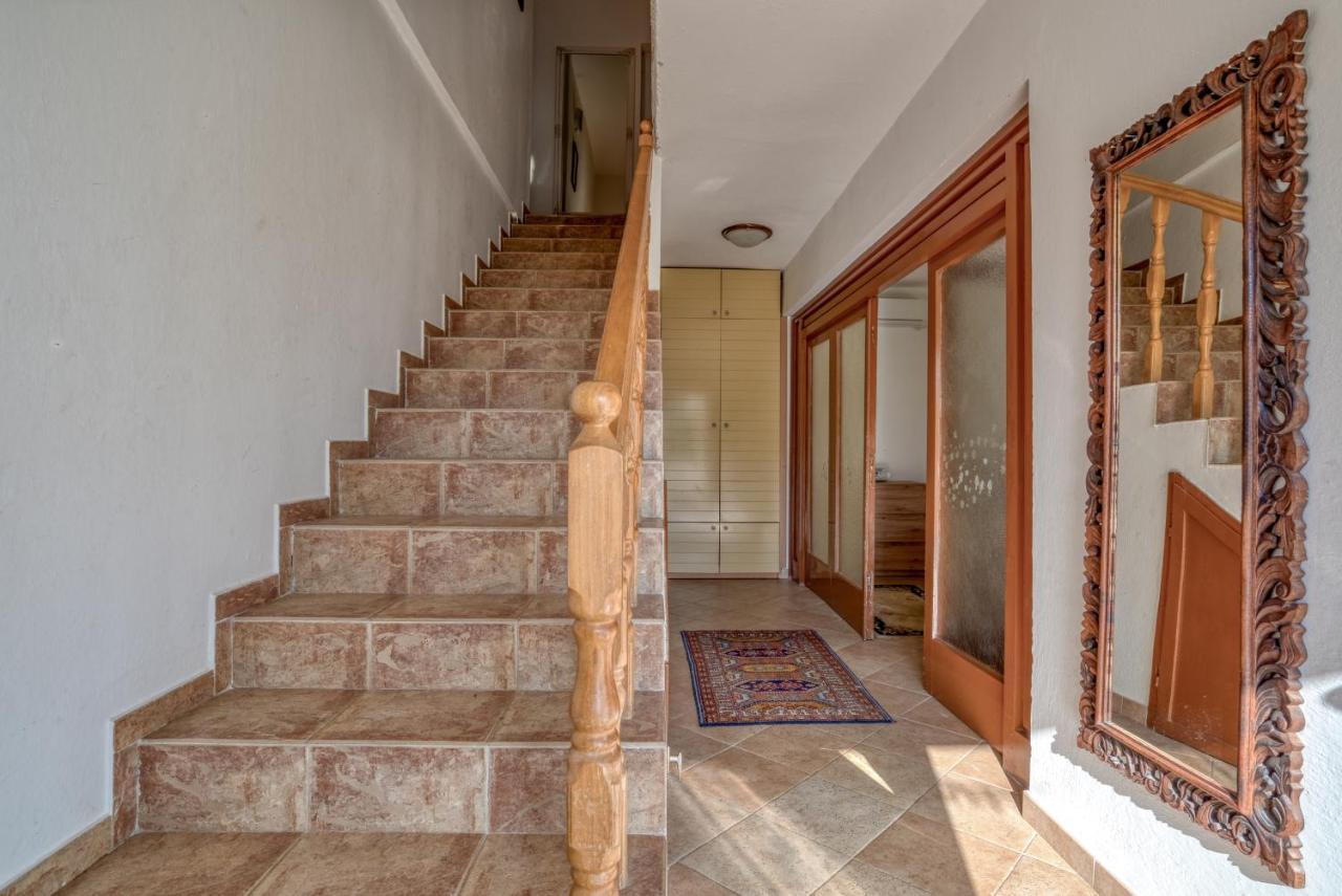 Apartmani Olga Petrovac Exterior foto