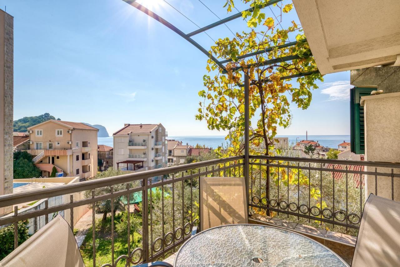 Apartmani Olga Petrovac Exterior foto