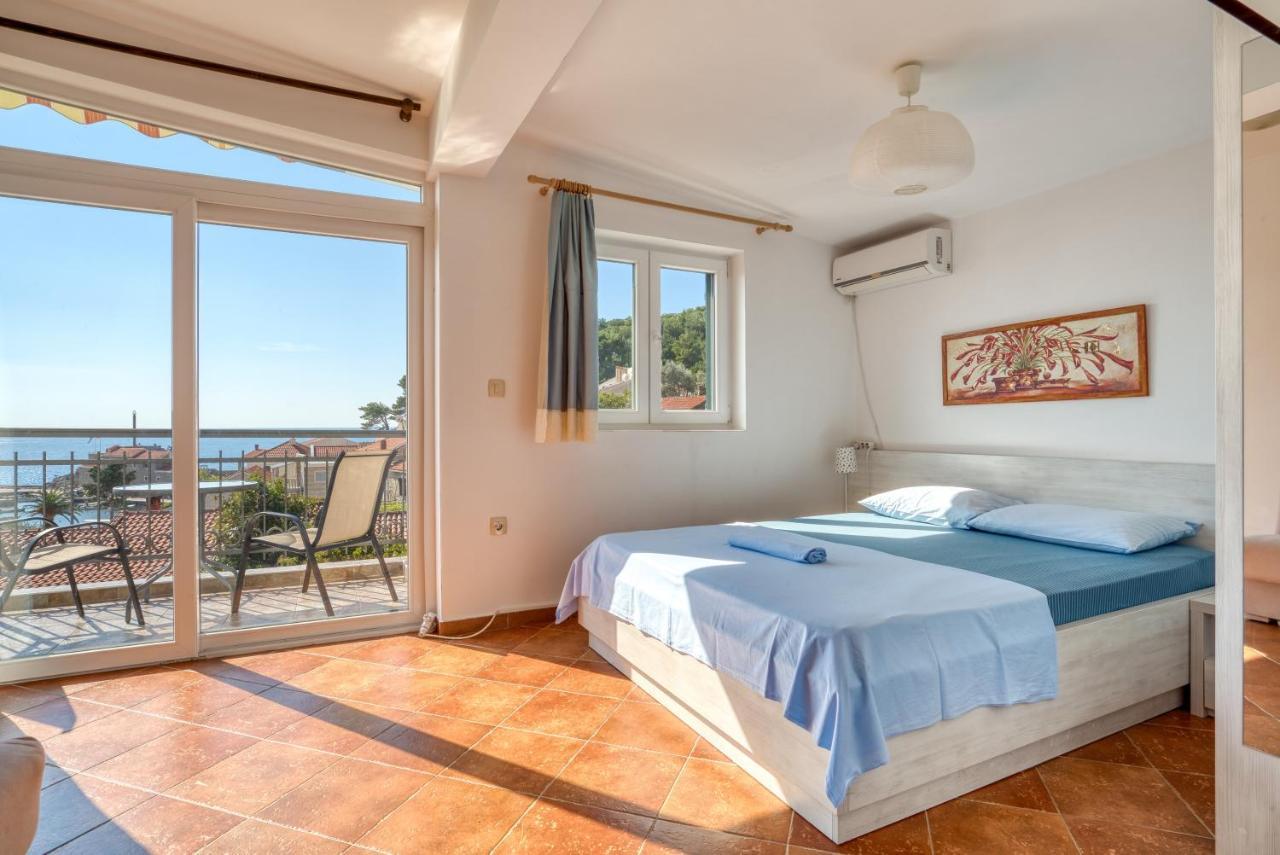 Apartmani Olga Petrovac Exterior foto