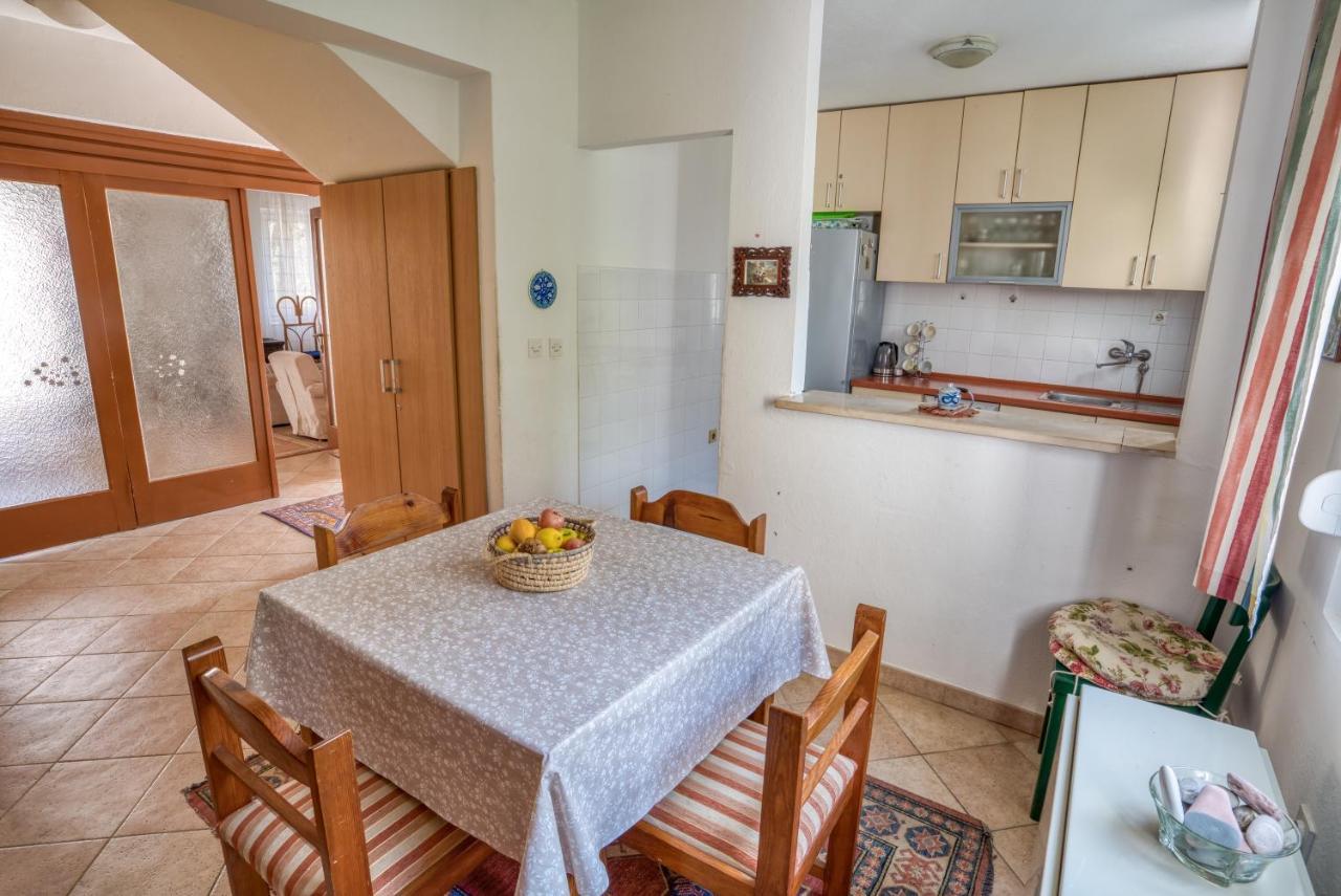 Apartmani Olga Petrovac Exterior foto