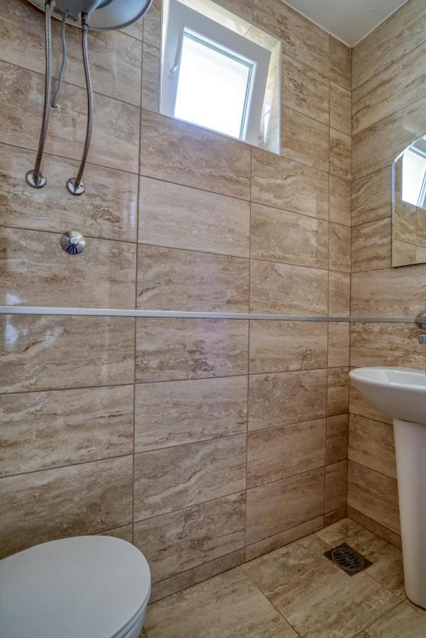 Apartmani Olga Petrovac Exterior foto